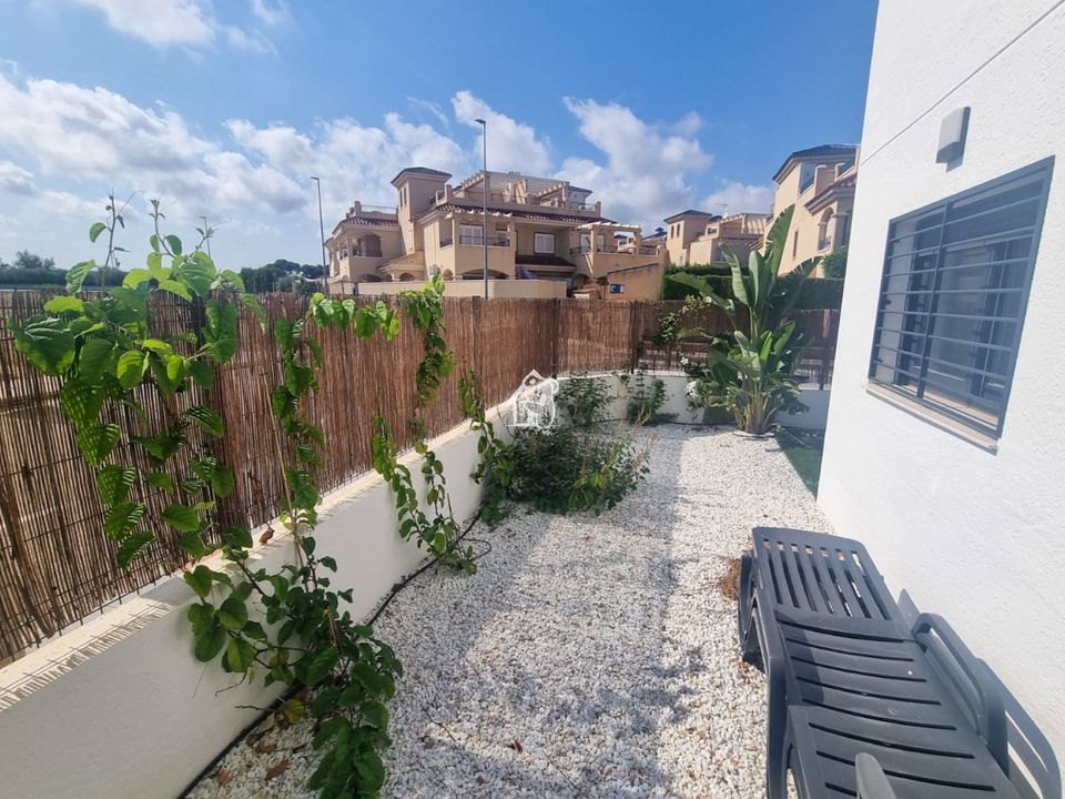 Lejlighed i Mil Palmeras, Alicante - foto 3