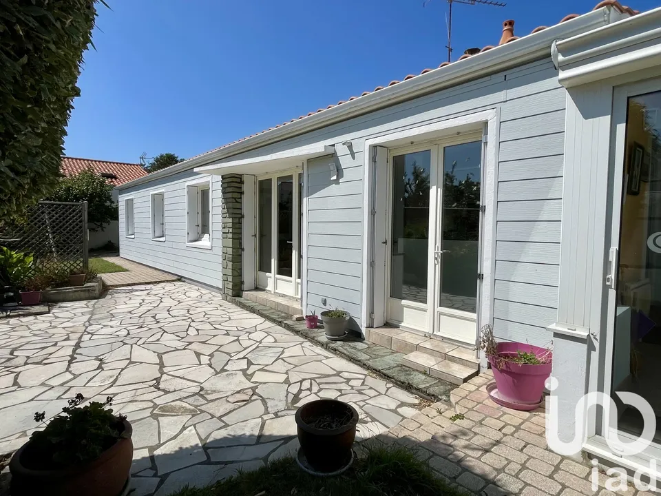 Villa en Saint-Gilles-Croix-de-Vie, Vendee - foto 1