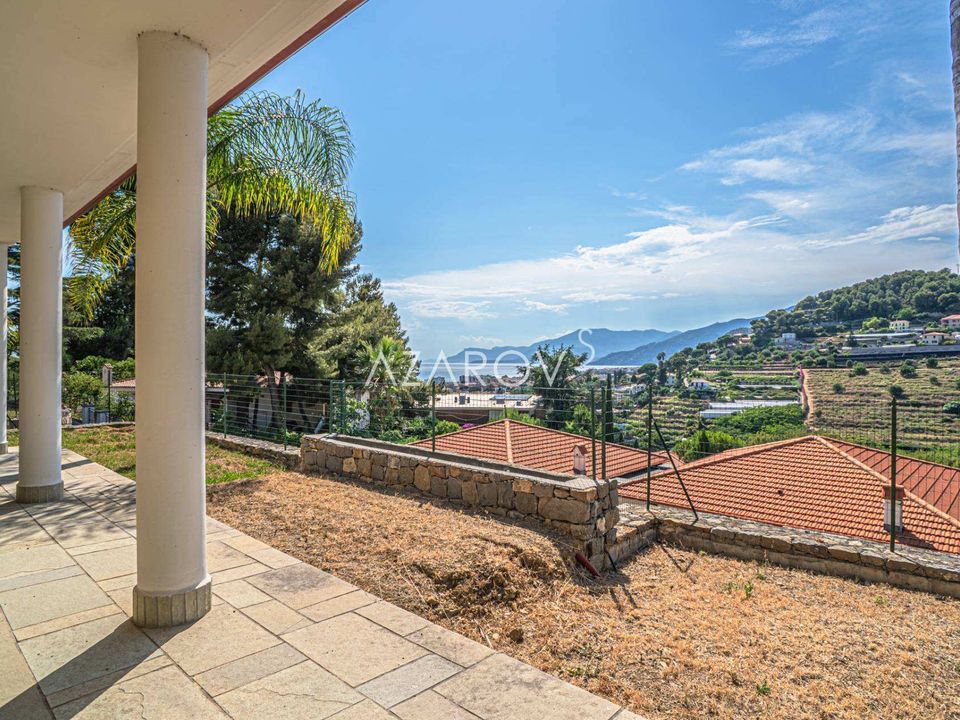 Villa i Bordighera, Imperia - foto 1