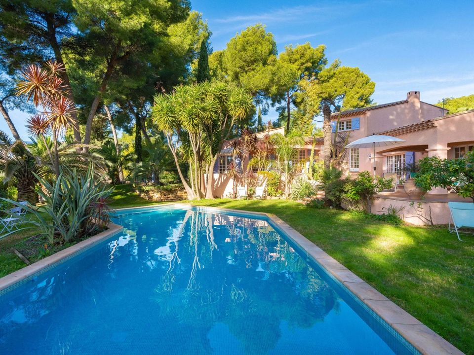 Villa i La Ciotat, Bouches-du-Rhone - foto 1