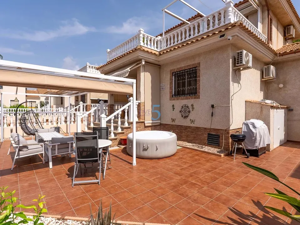 Villa in Los Dolses, Alicante - photo 3