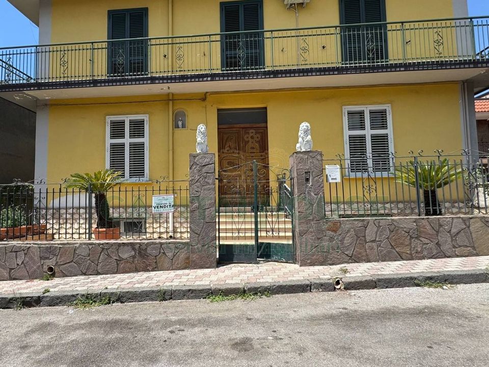 Apartamento em Quadrelle, Avellino - foto 1