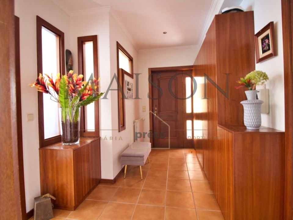 Villa i Rio Tinto, Porto - foto 1
