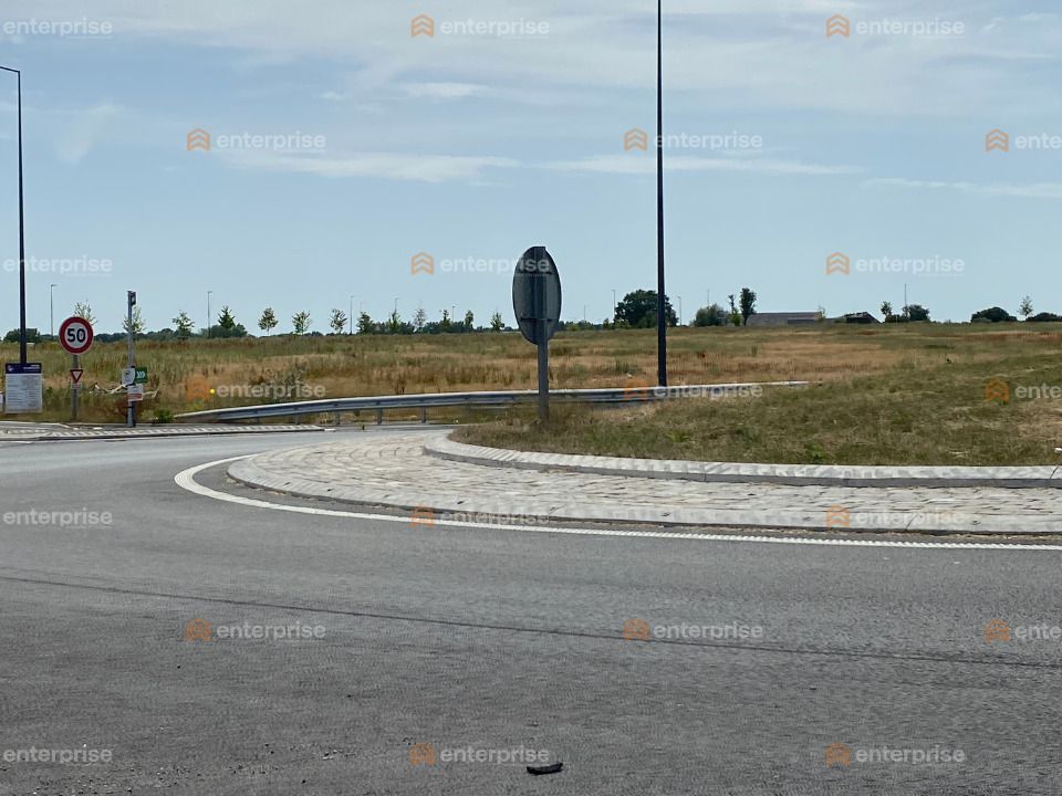 Erhvervsejendom i Feignies, Nord - foto 5