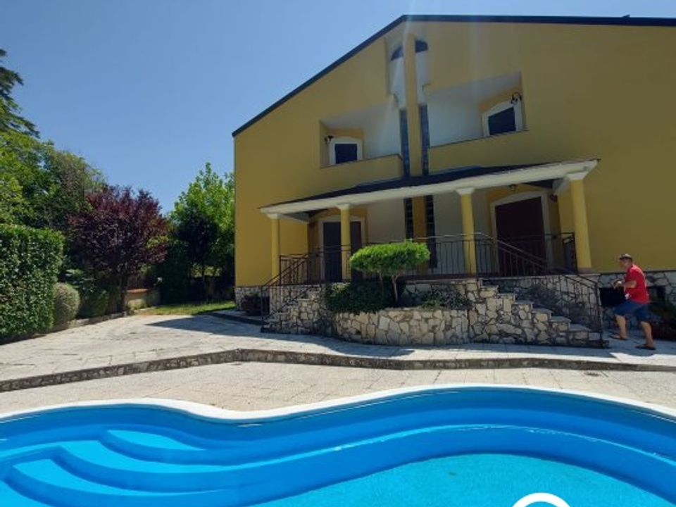 Villa a Montesarchio, Benevento - foto 1