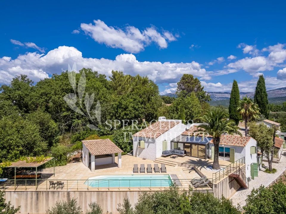 Villa i Saint-Cezaire-sur-Siagne, Alpes-Maritimes - foto 1