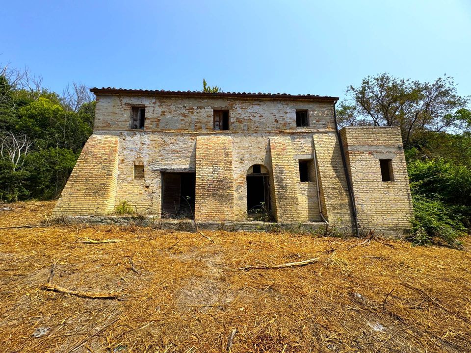 Landejendom i Sant'Elpidio a Mare, Fermo - foto 1