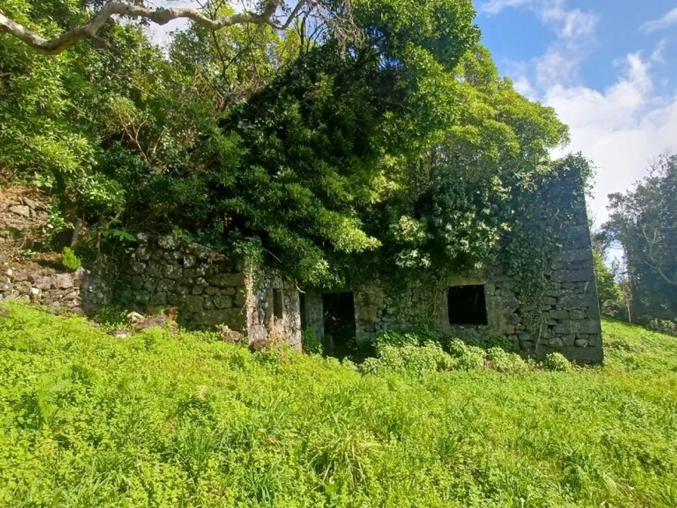 Helårsgrund i Velas, Sao Jorge - foto 1