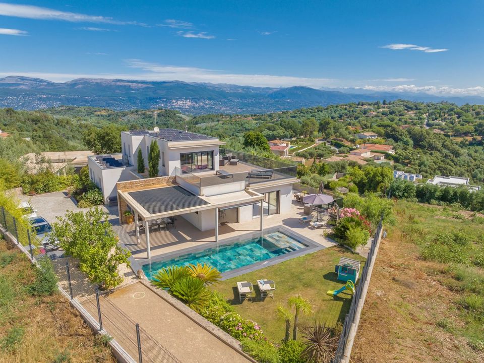 Villa i Mandelieu-la-Napoule, Alpes-Maritimes - foto 1
