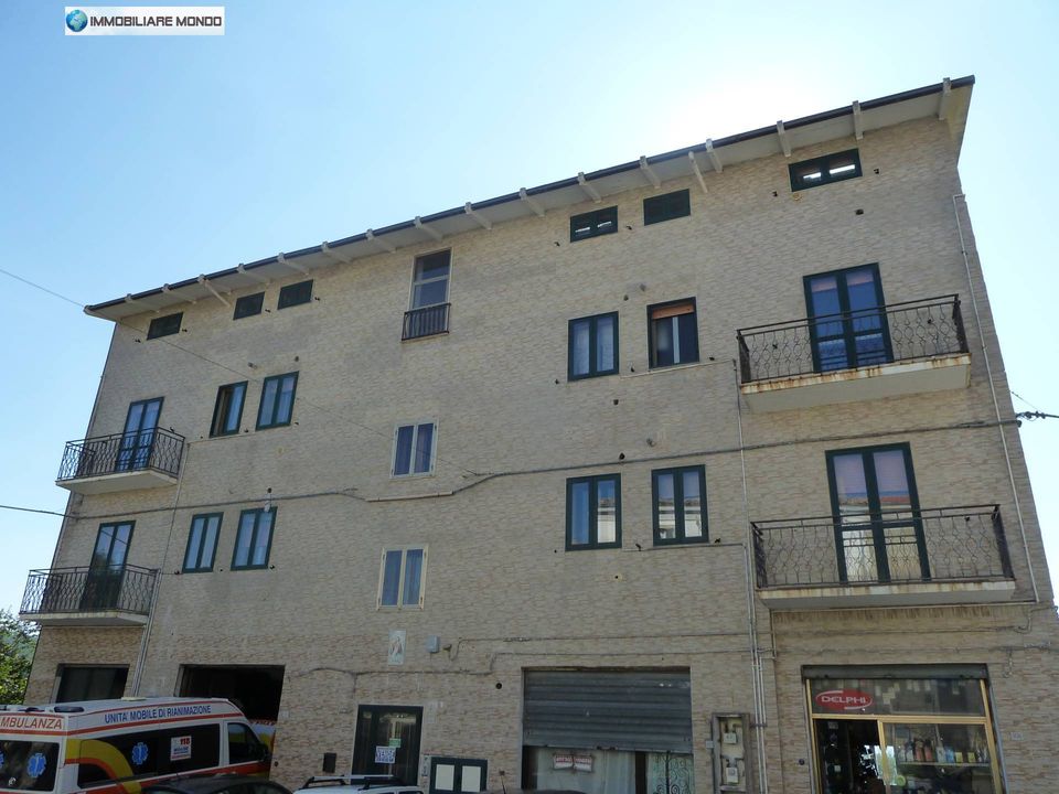 Erhvervsejendom i Castelmauro, Campobasso - foto 1