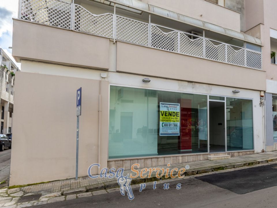Erhvervsejendom i Casarano, Lecce - foto 2