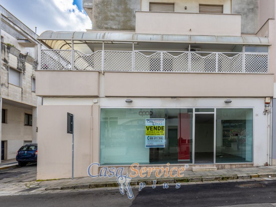 Erhvervsejendom i Casarano, Lecce - foto 3