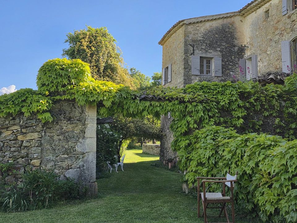 Landejendom i Simiane-la-Rotonde, Alpes-de-Haute-Provence - foto 2