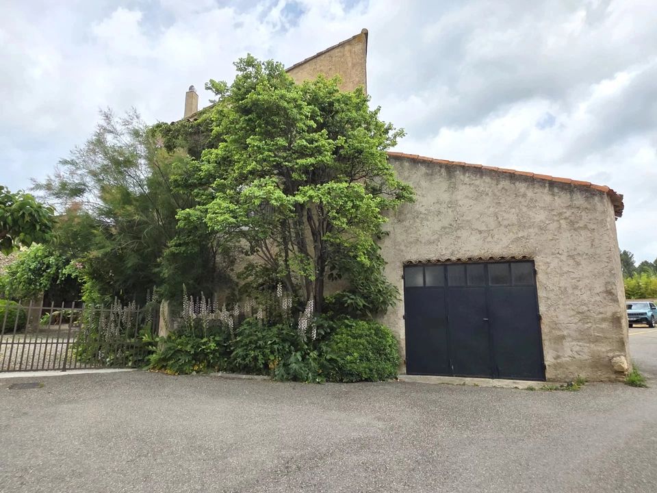 Erhvervsejendom i Saint-Saturnin-les-Apt, Vaucluse - foto 2