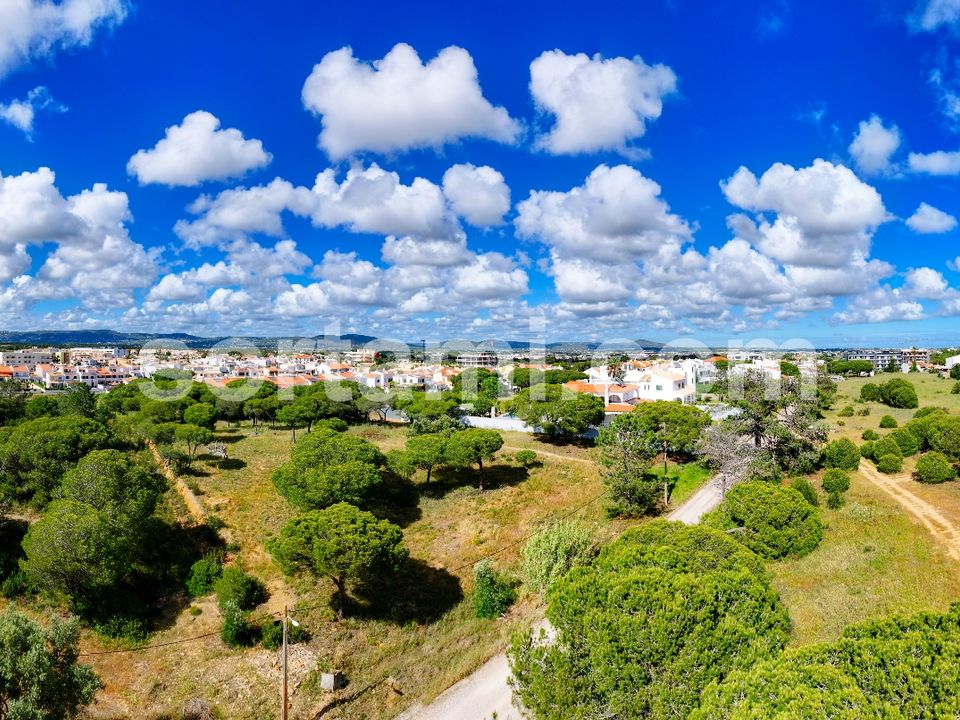 Helårsgrund i Faro, Faro - foto 1