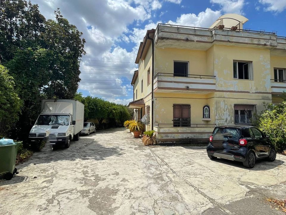 Villa i Caserta, Caserta - foto 1