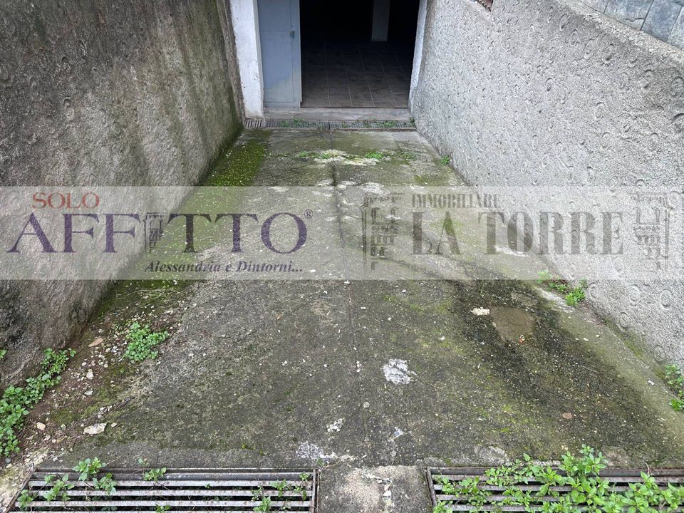 Parkeerruimte in Alessandria, Alessandria - foto 4