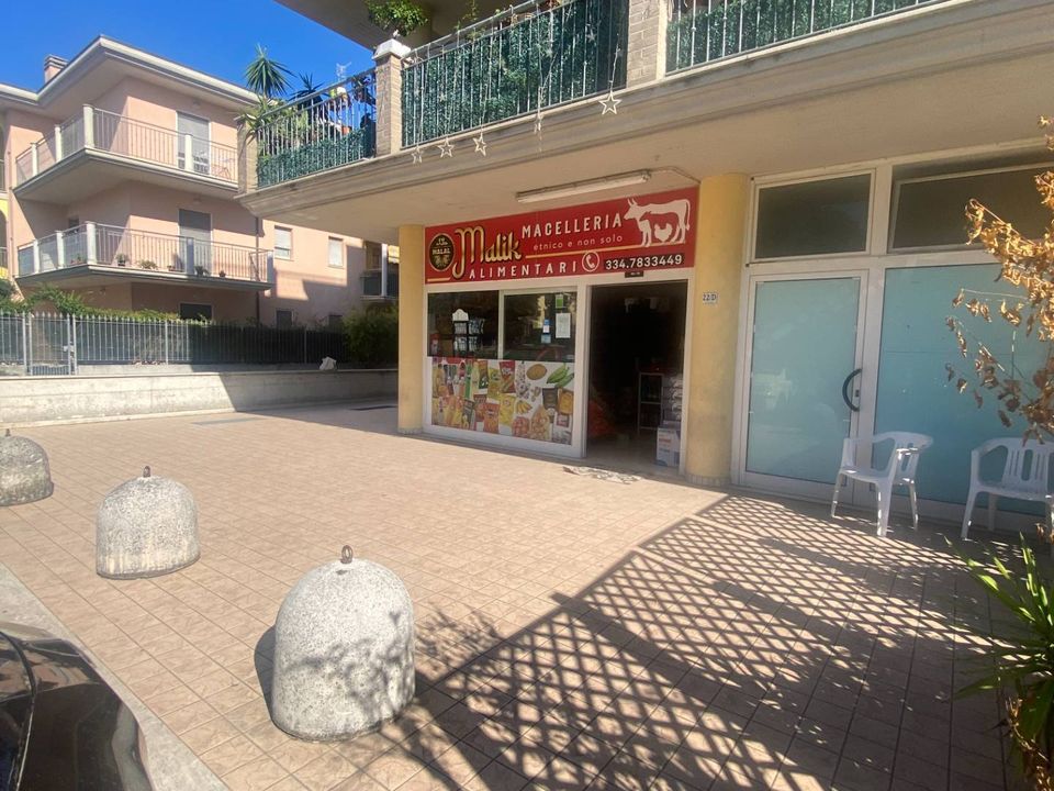 Erhvervsejendom i Monteprandone, Ascoli Piceno - foto 2