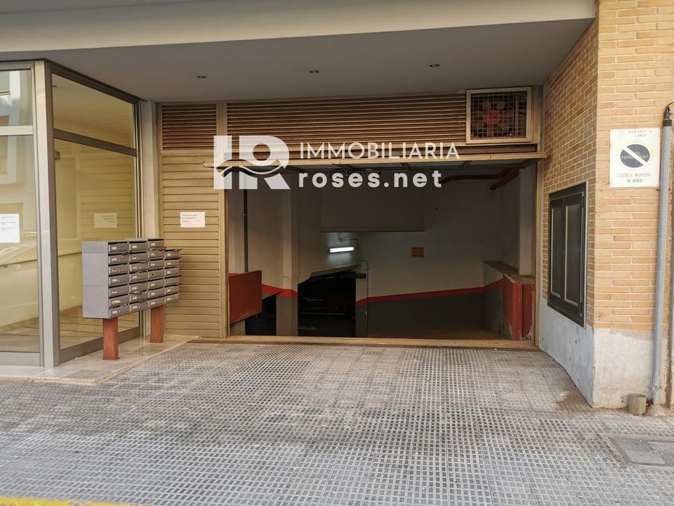Garage i Llanca, Gerona - foto 1