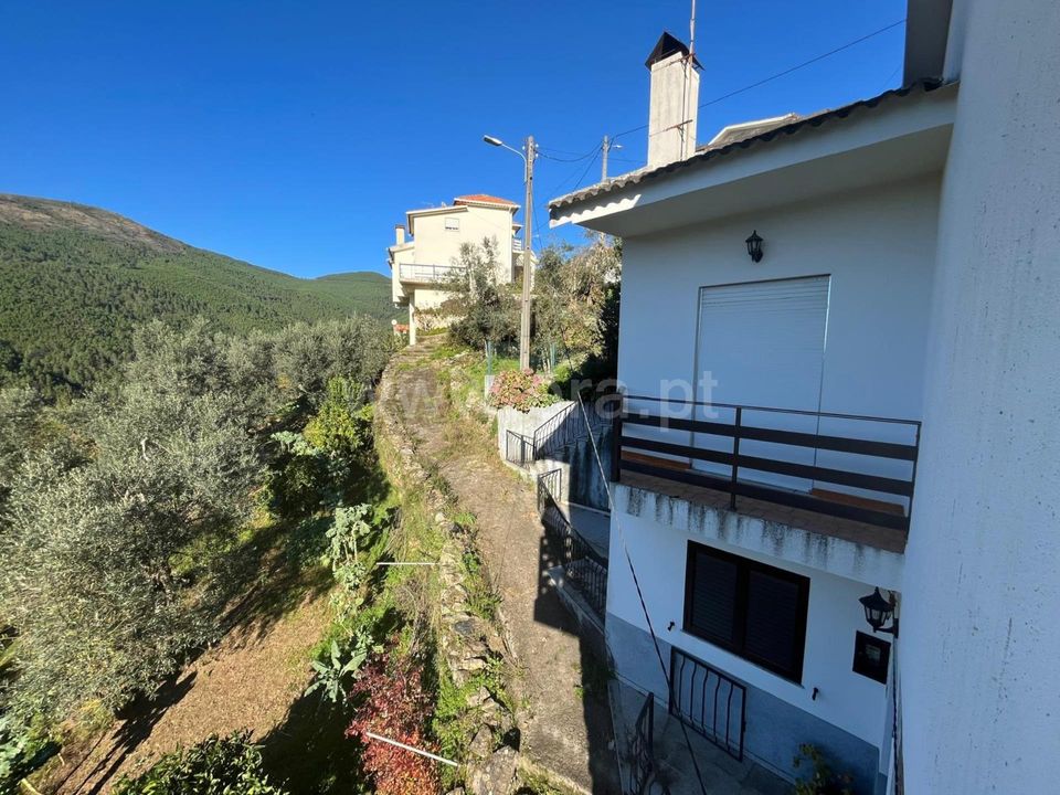 Villa i Seia, Guarda - foto 1