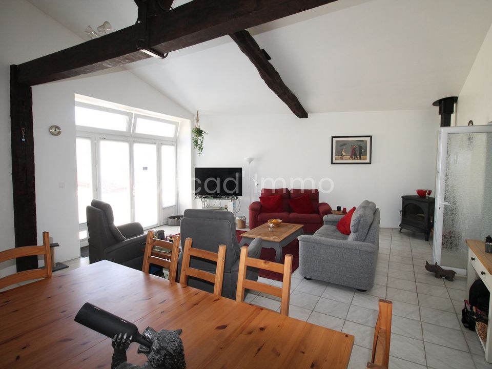 Casa de poble a Loubes-Bernac, Lot-et-Garonne - foto 3