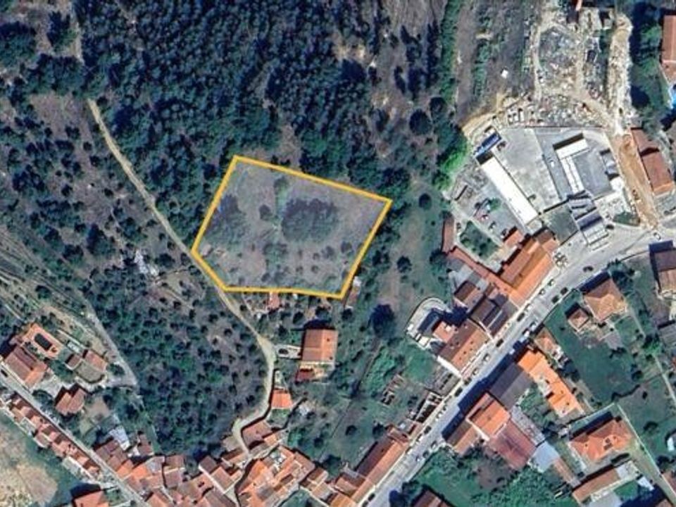 Helårsgrund i Miranda do Corvo, Coimbra - foto 1