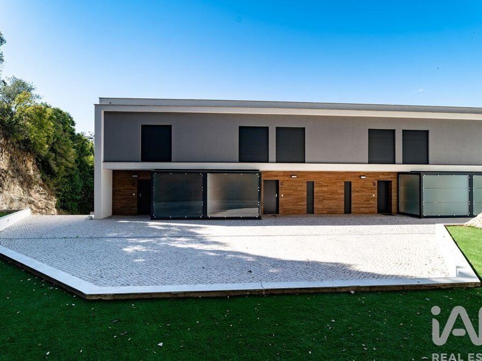 Rekkehus i Leiria, Leiria - bilde 1