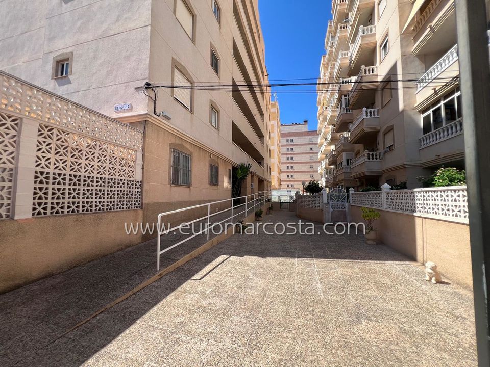 Lejlighed i Torrevieja, Alicante - foto 4