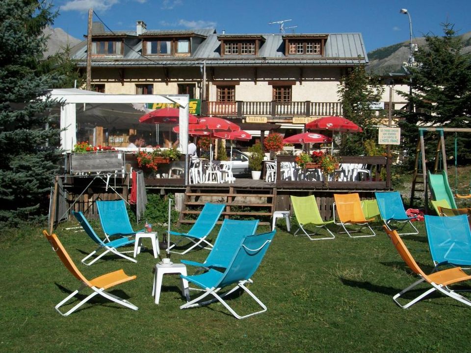 Erhvervsejendom i Allos, Alpes-de-Haute-Provence - foto 1