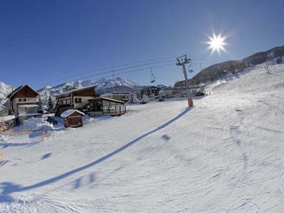 Erhvervsejendom i Allos, Alpes-de-Haute-Provence - foto 2