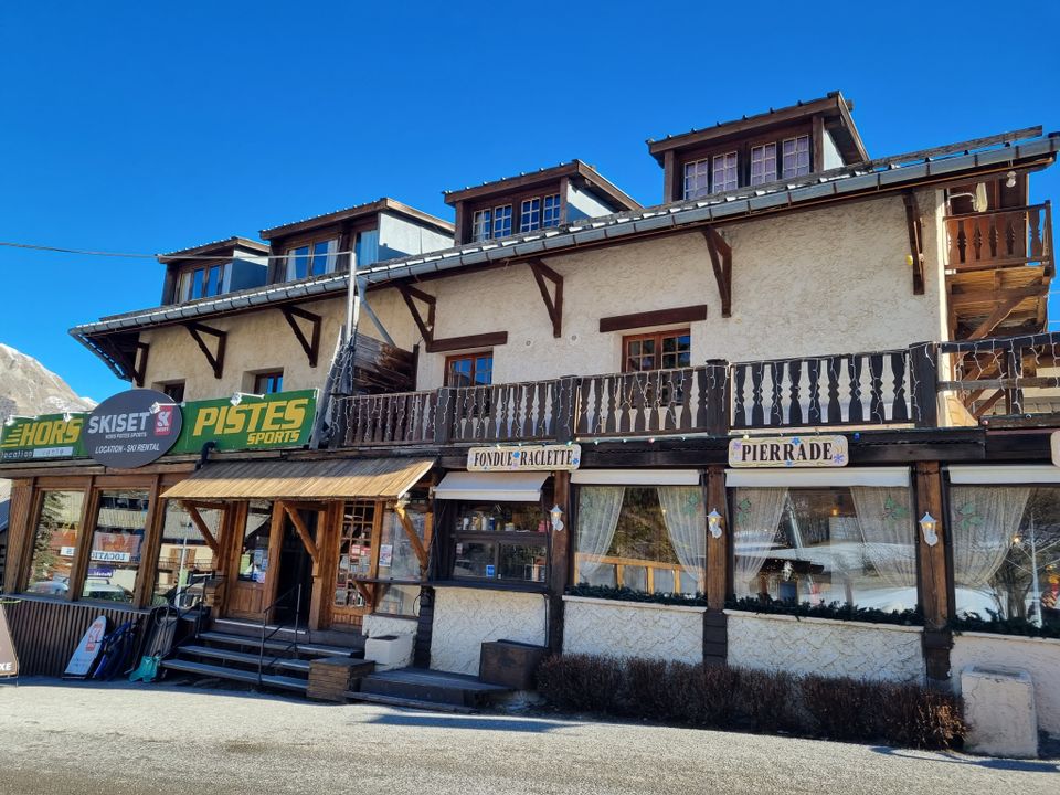 Erhvervsejendom i Allos, Alpes-de-Haute-Provence - foto 4