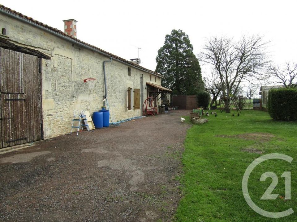 Landejendom i Pioussay, Deux-Sevres - foto 1