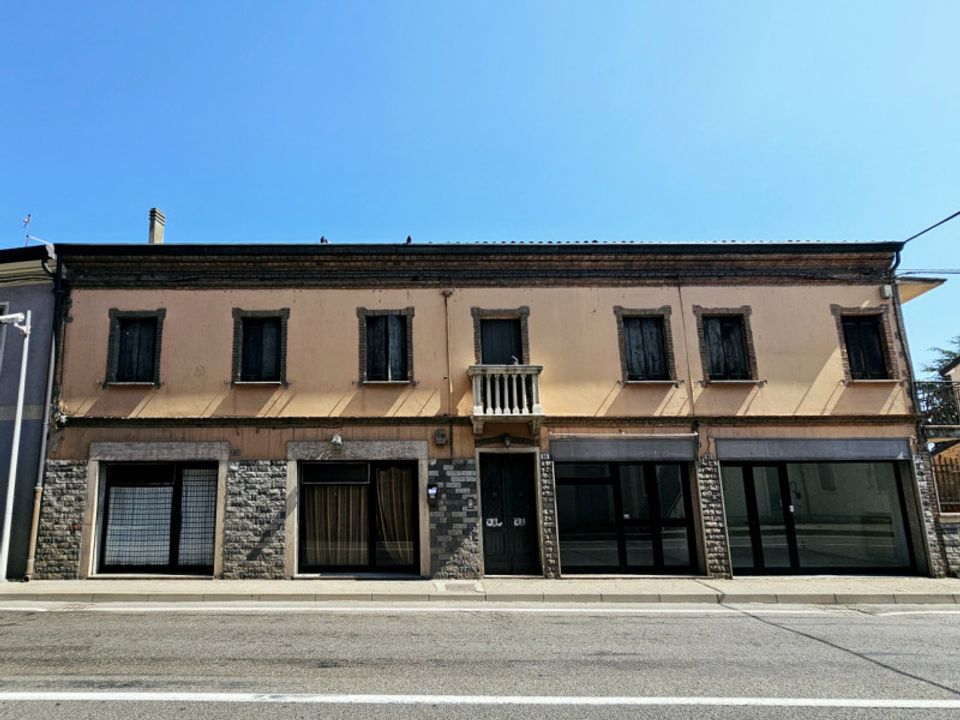 Erhvervsejendom i Borgo Veneto, Padua - foto 1