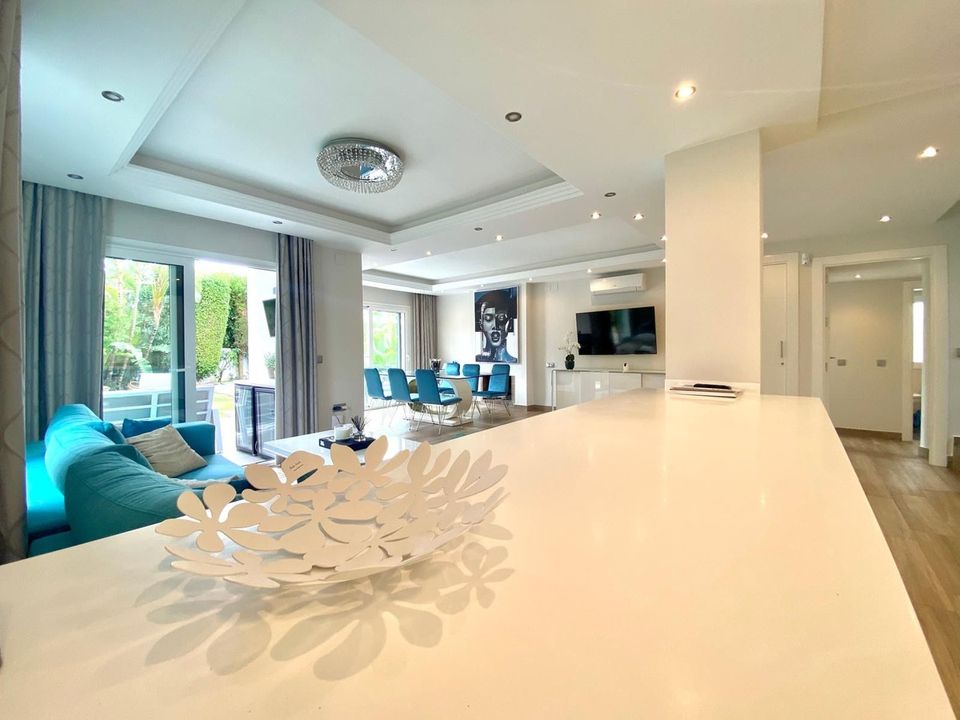 Villa i Atalaya Isdabe, Malaga - foto 3