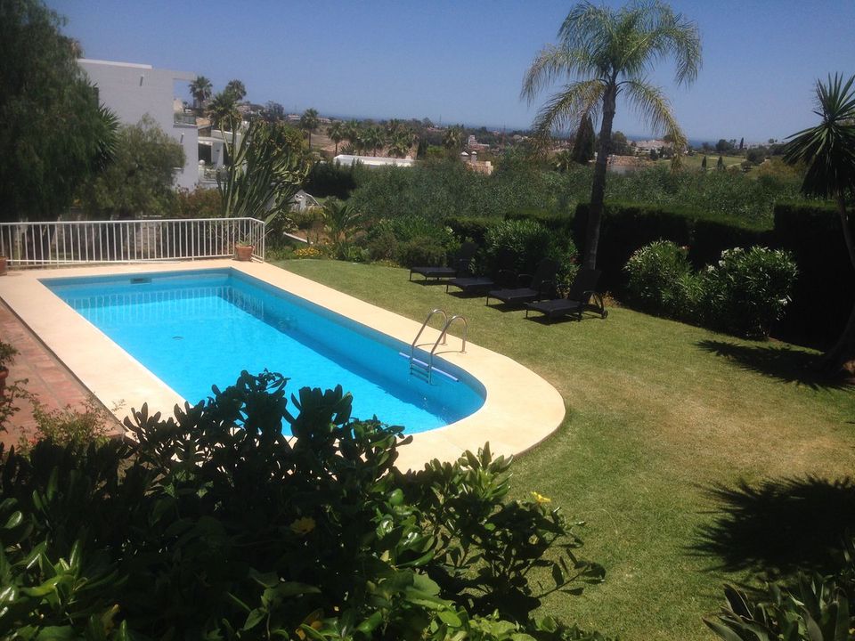 Villa i El Paraiso, Malaga - foto 4