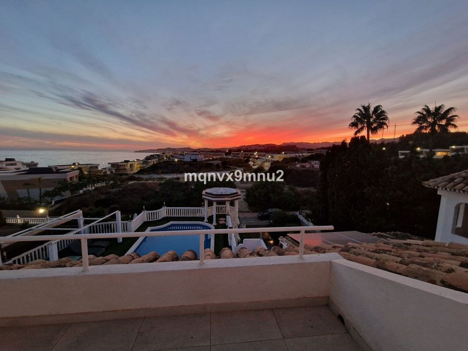 Villa a El Chaparral, Malaga - foto 2