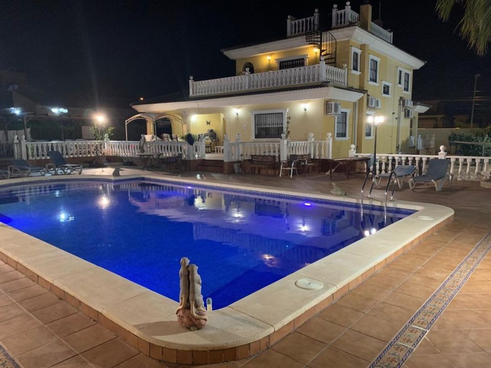 Villa i Los Balcones, Alicante - foto 1