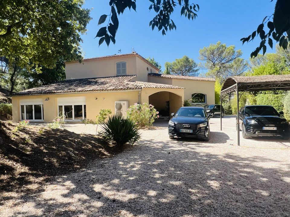 Villa i Aix-en-Provence, Bouches-du-Rhone - foto 1