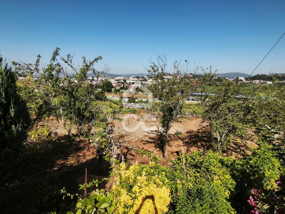 Helårsgrund i Guimaraes, Braga - foto 1