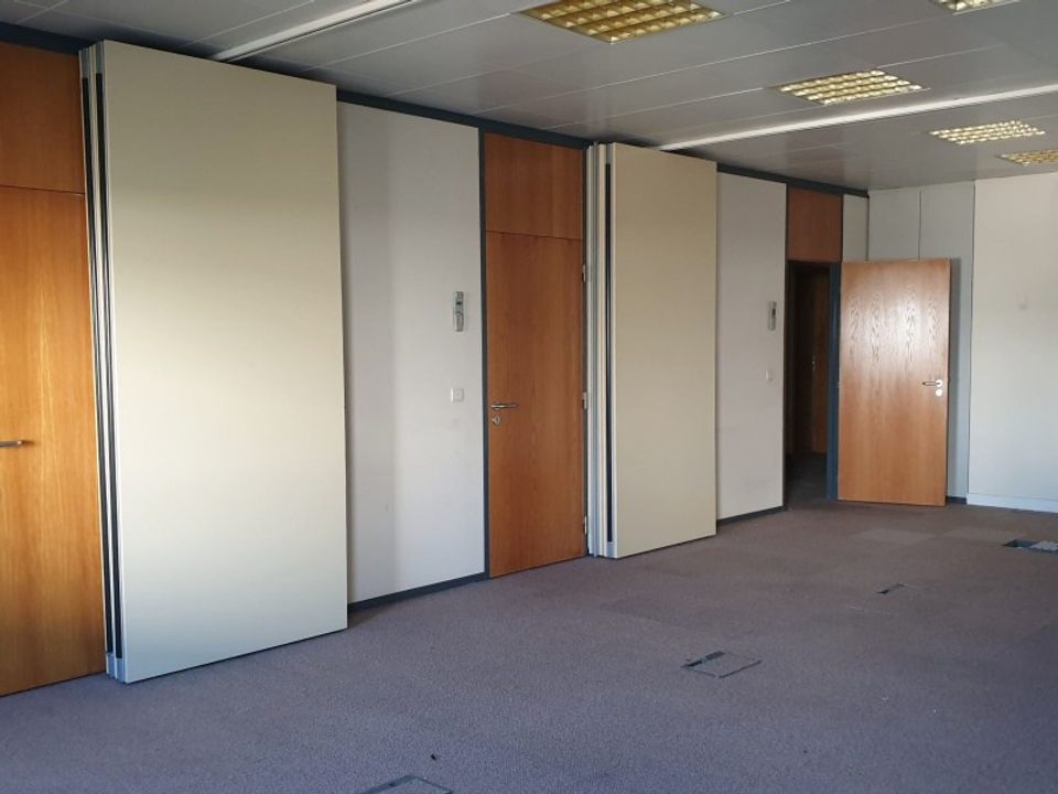 Erhvervsejendom i Amadora, Lisbon - foto 3