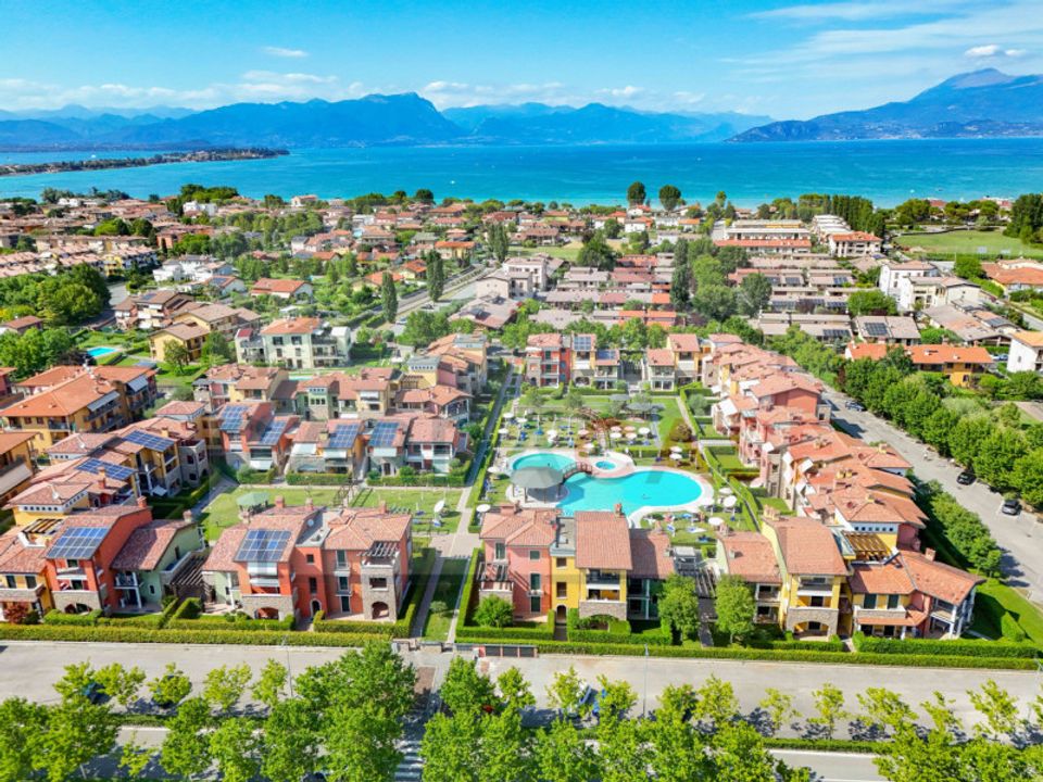 Lejlighed i Sirmione, Brescia - foto 2