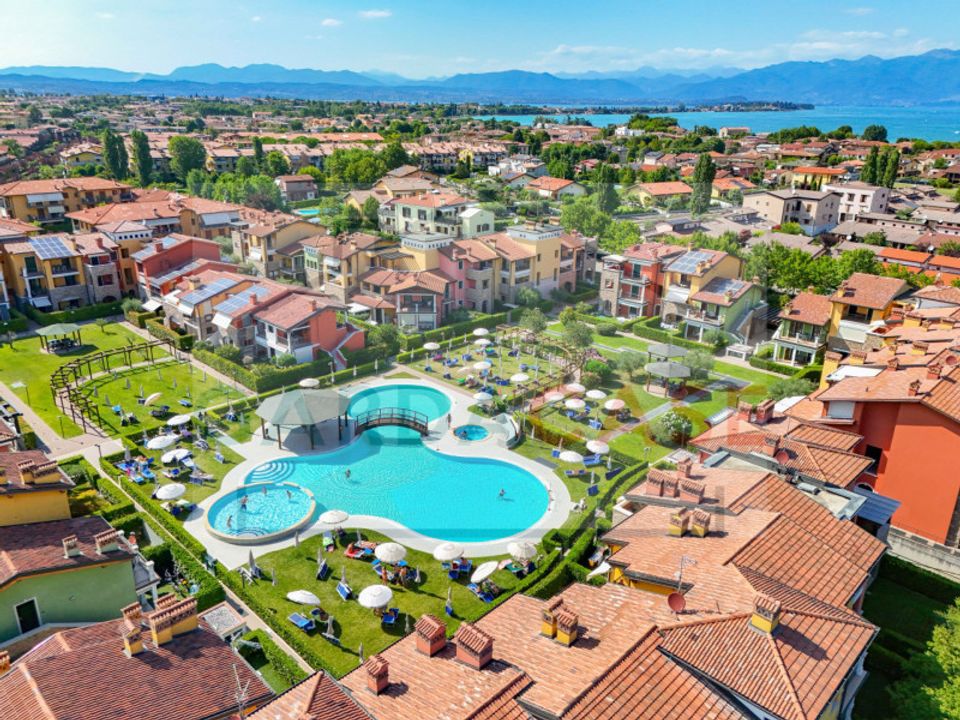 Lejlighed i Sirmione, Brescia - foto 3