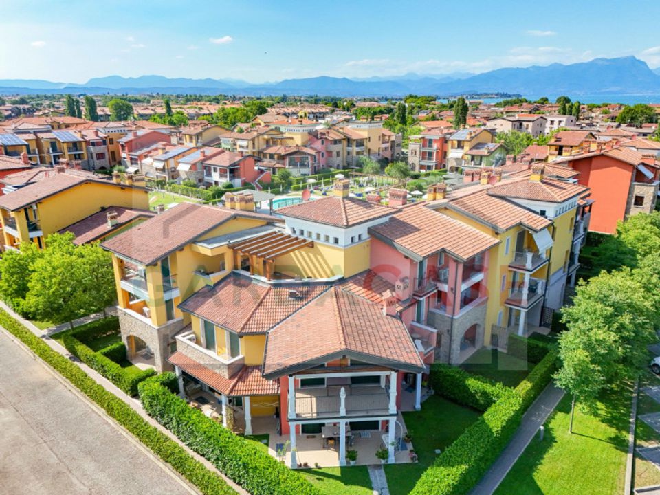 Lejlighed i Sirmione, Brescia - foto 4