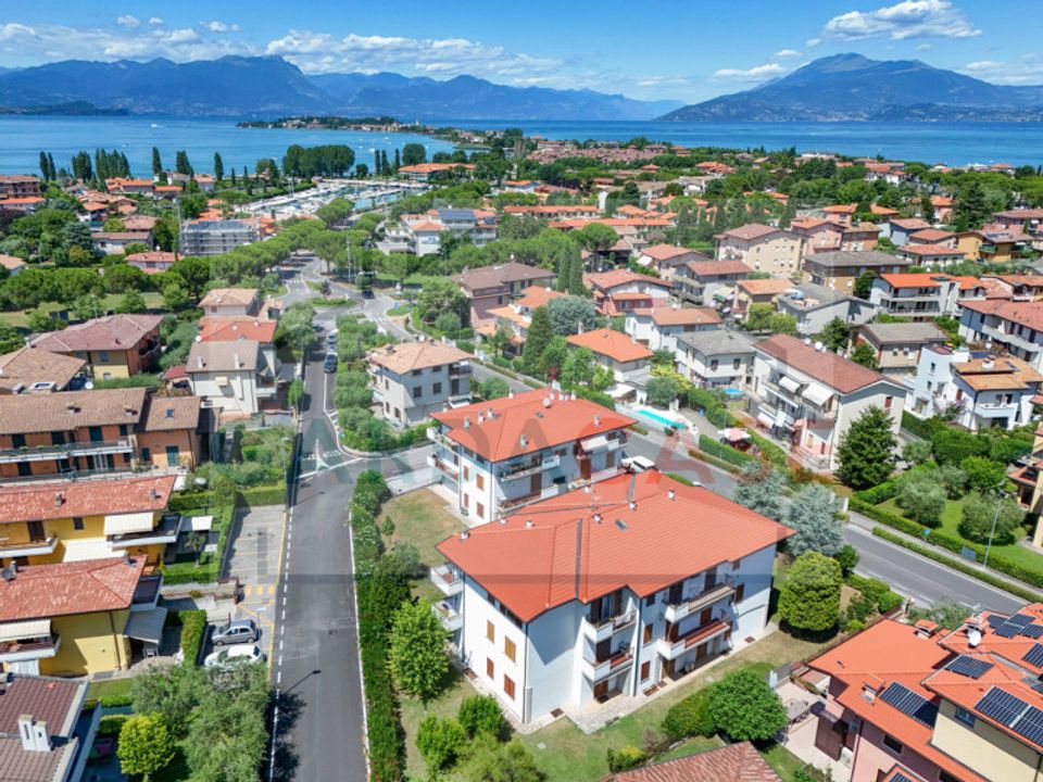 Lejlighed i Sirmione, Brescia - foto 1
