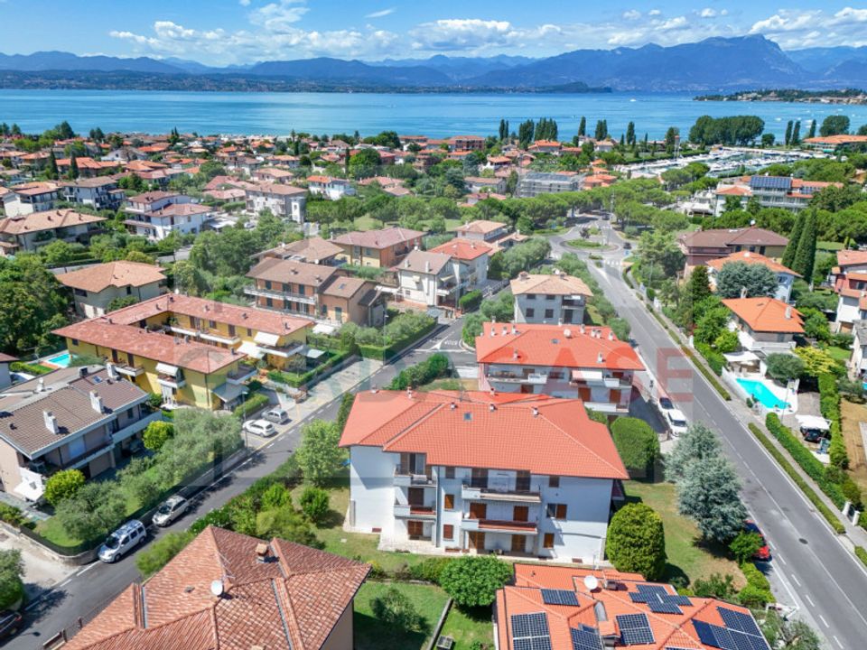 Lejlighed i Sirmione, Brescia - foto 3