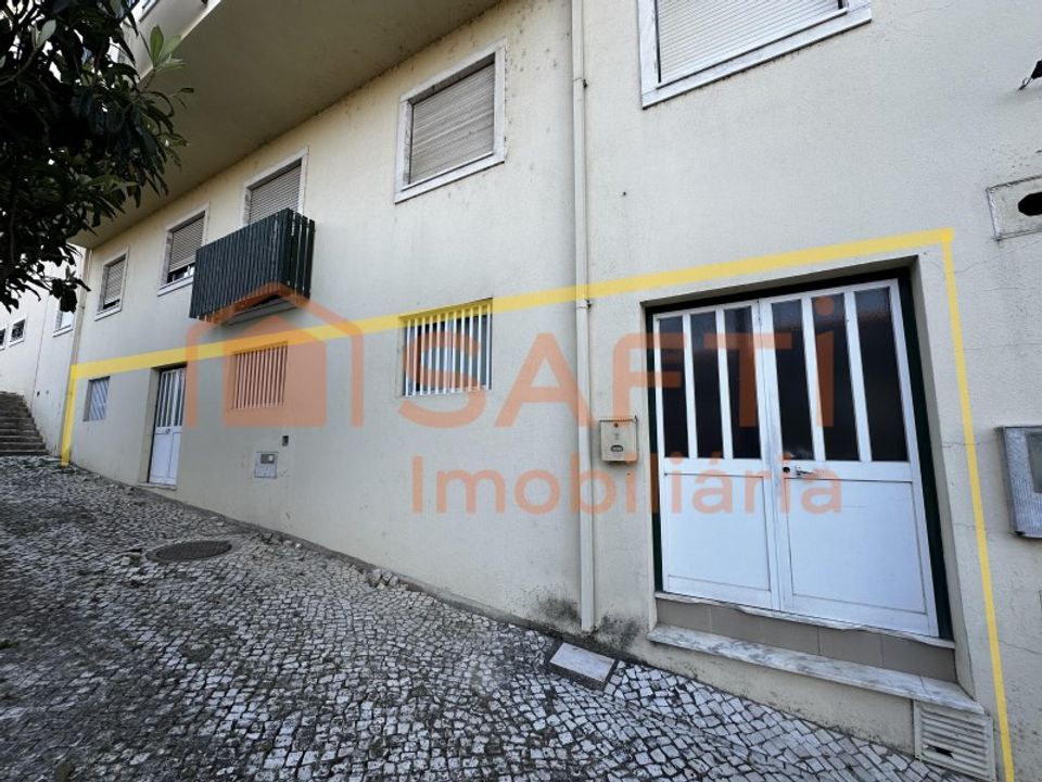 Erhvervsejendom i Matacaes, Lisbon - foto 1