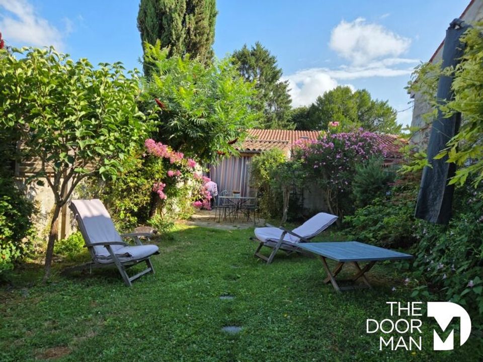 Byhus i Saintes, Charente-Maritime - foto 2