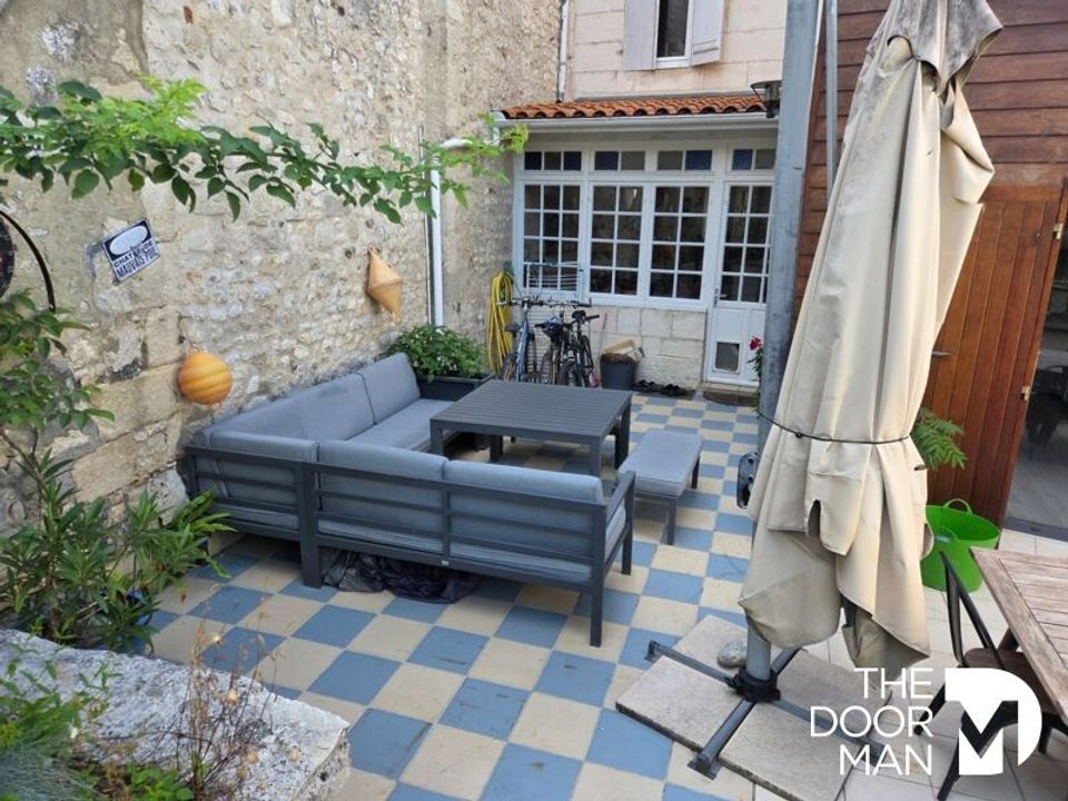 Byhus i Saintes, Charente-Maritime - foto 3