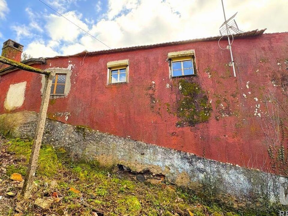 Byhus i Figueiro dos Vinhos, Leiria - foto 1