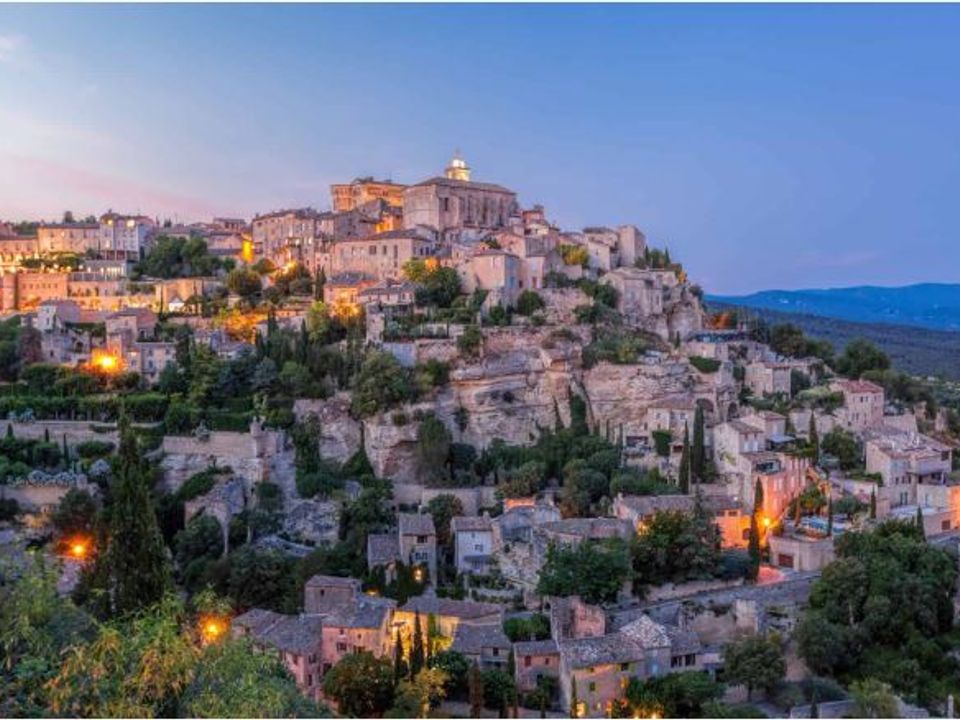 Helårsgrund i Fontvieille, Bouches-du-Rhone - foto 1